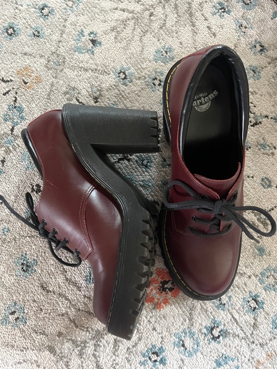 Dr. Martens Shoes - Dr. Martens Salome Platform Lace-Up Oxfords Size 7